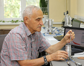 ВНИИФТРИ издал монографию, описывающую электромагнитные явления