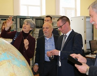 BIMP director Martin Milton visits VNIIFTRI