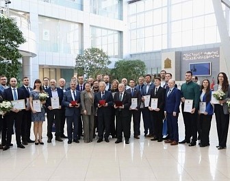 Молодым ученым ВНИИФТРИ вручили премию Губернатора Московской области 